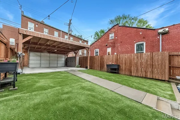 $550,000 | 2912 Missouri Avenue, St. Louis, MO 63118