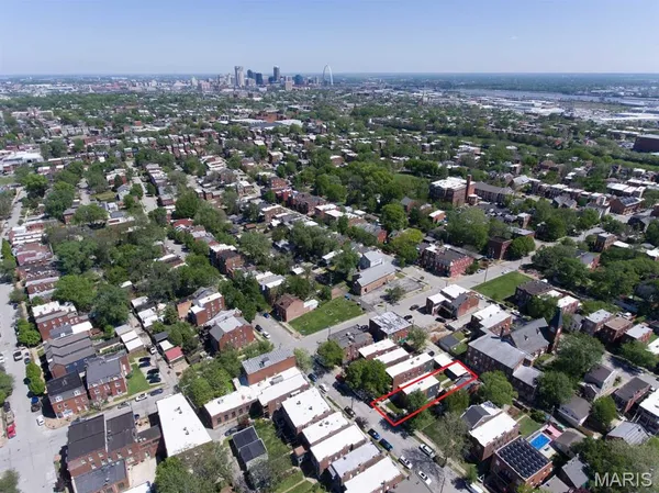 $550,000 | 2912 Missouri Avenue, St. Louis, MO 63118