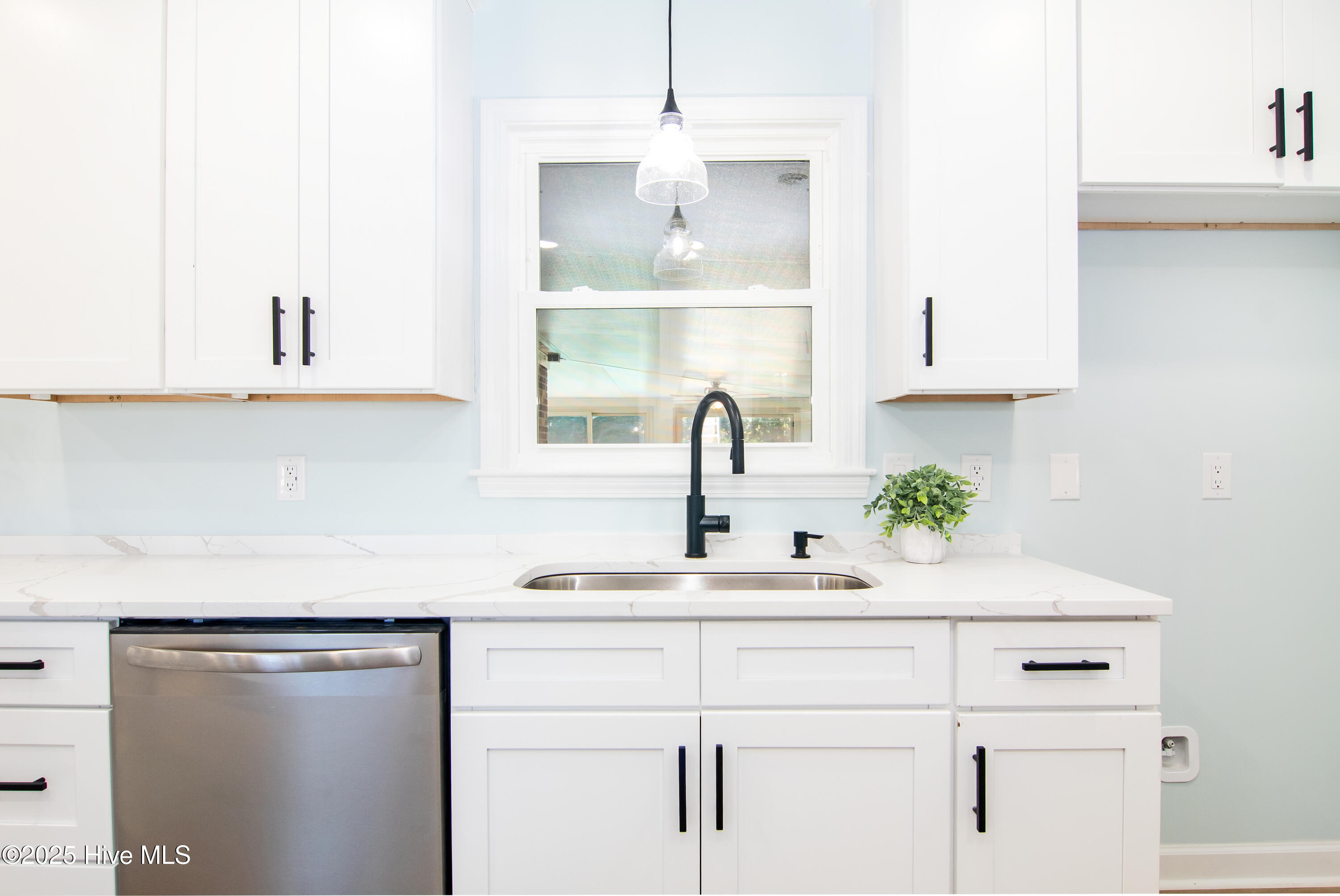 116 Kelly Road Wilmington, NC 28409 - Photo 7 of 50 Kitchen