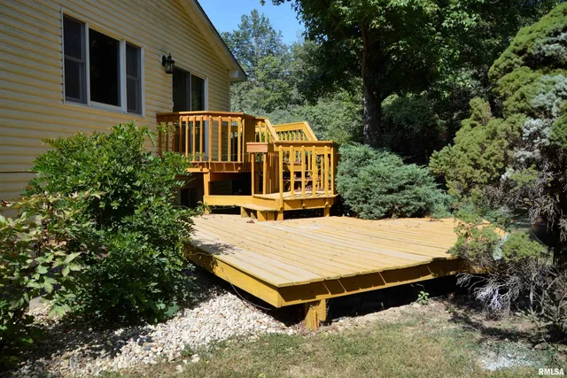 $189,900 | 13 Woodland Lane, Macomb, IL 61455