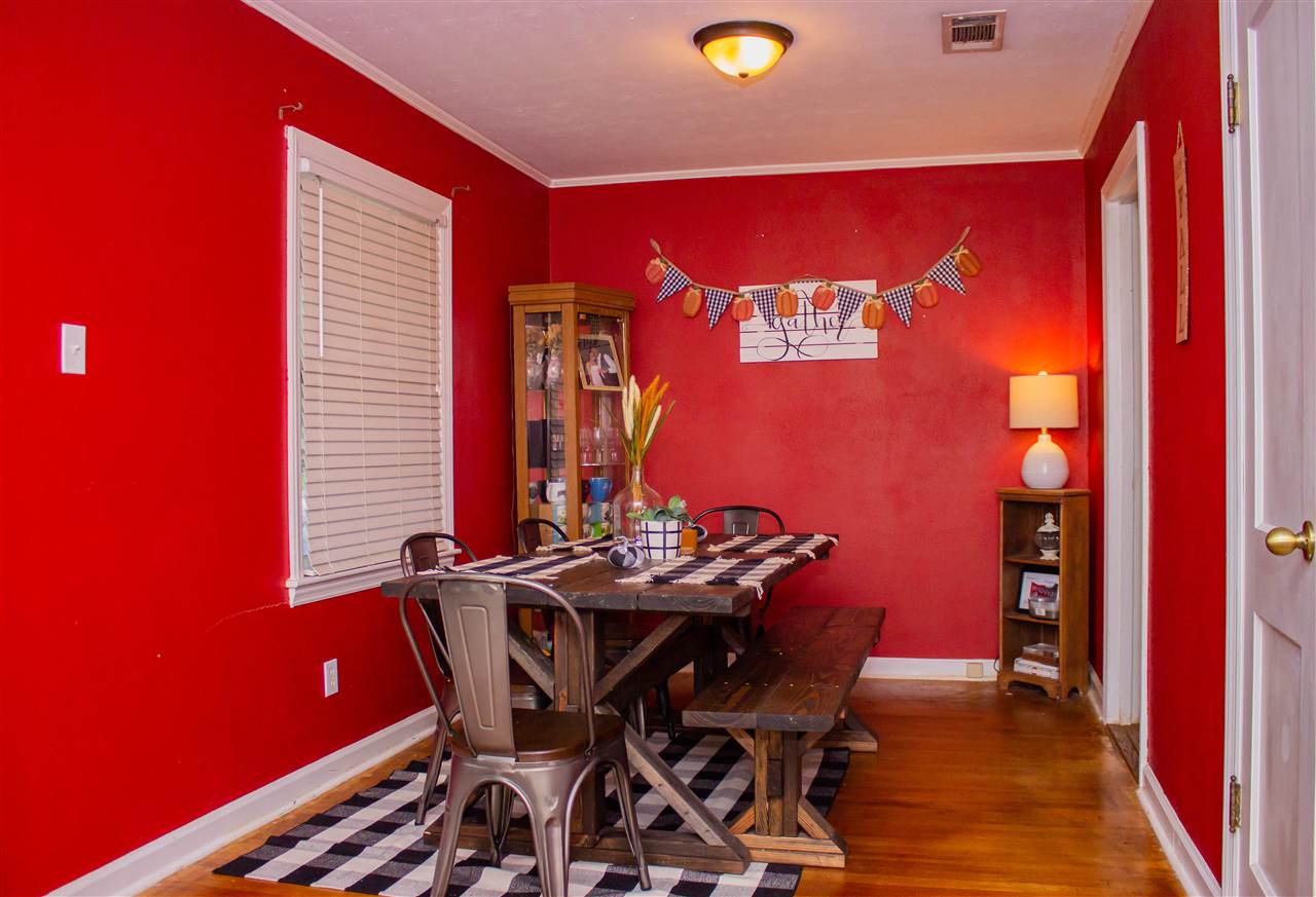 915 Avon Road Memphis, TN 38122 - Photo 3 of 12 Gallery Image 3