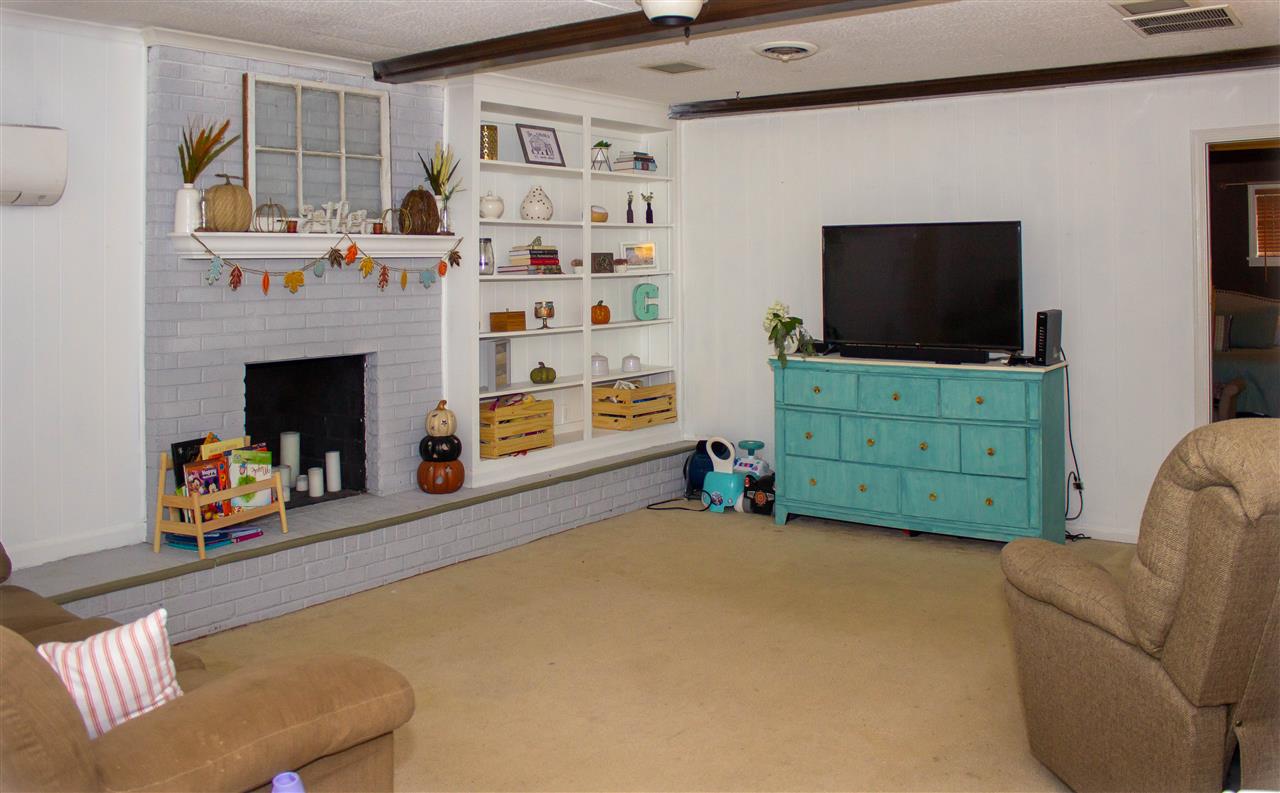 915 Avon Road Memphis, TN 38122 - Photo 5 of 12 Gallery Image 5
