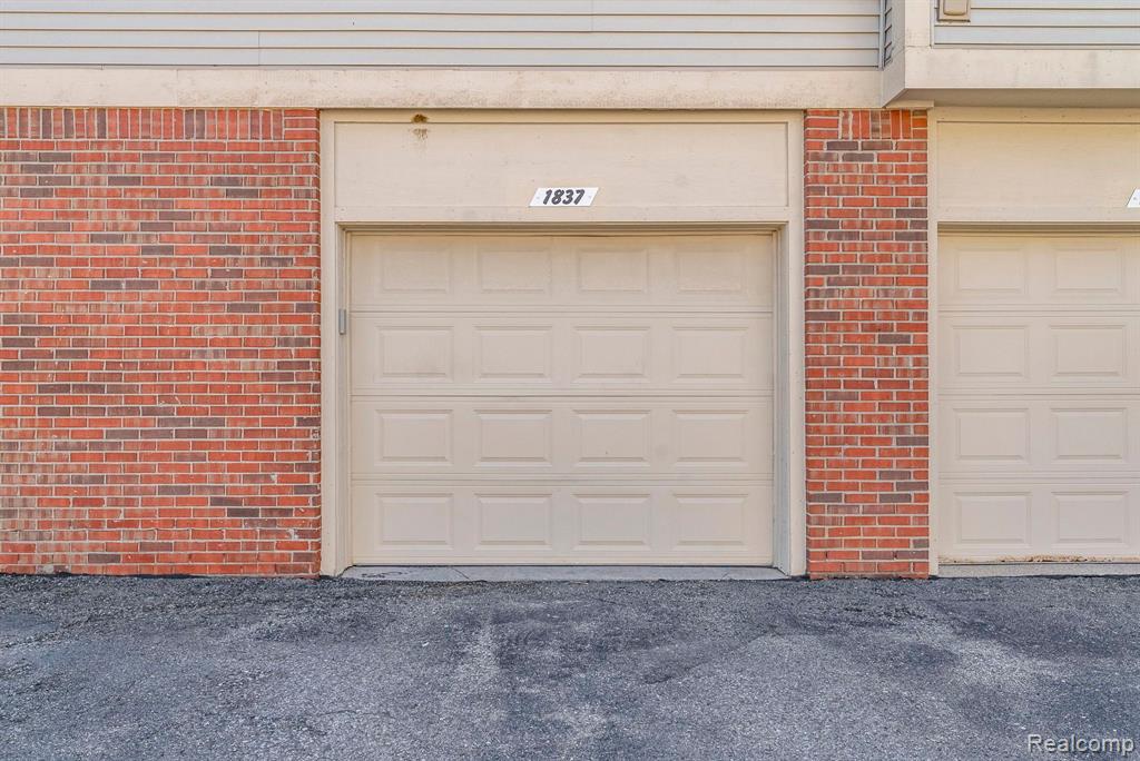 1837 Flagstone Circle Rochester, MI 48307 - Photo 37 of 37