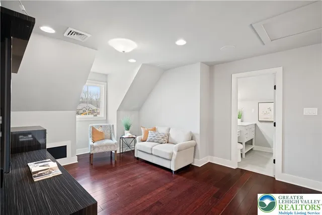 $1,525,000 | 2687 Ave Du Village, Bethlehem, PA 18015