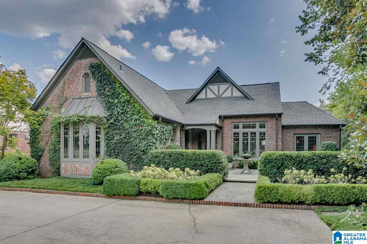 3057 Sterling Road Birmingham, AL 35213 - Photo 1 of 50