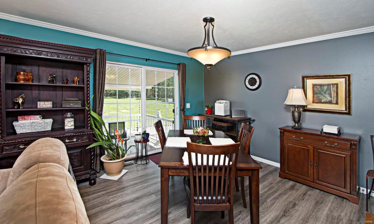 547 Greenview Road Centralia, IL 62801 - Photo 15 of 38 Gallery Image 15