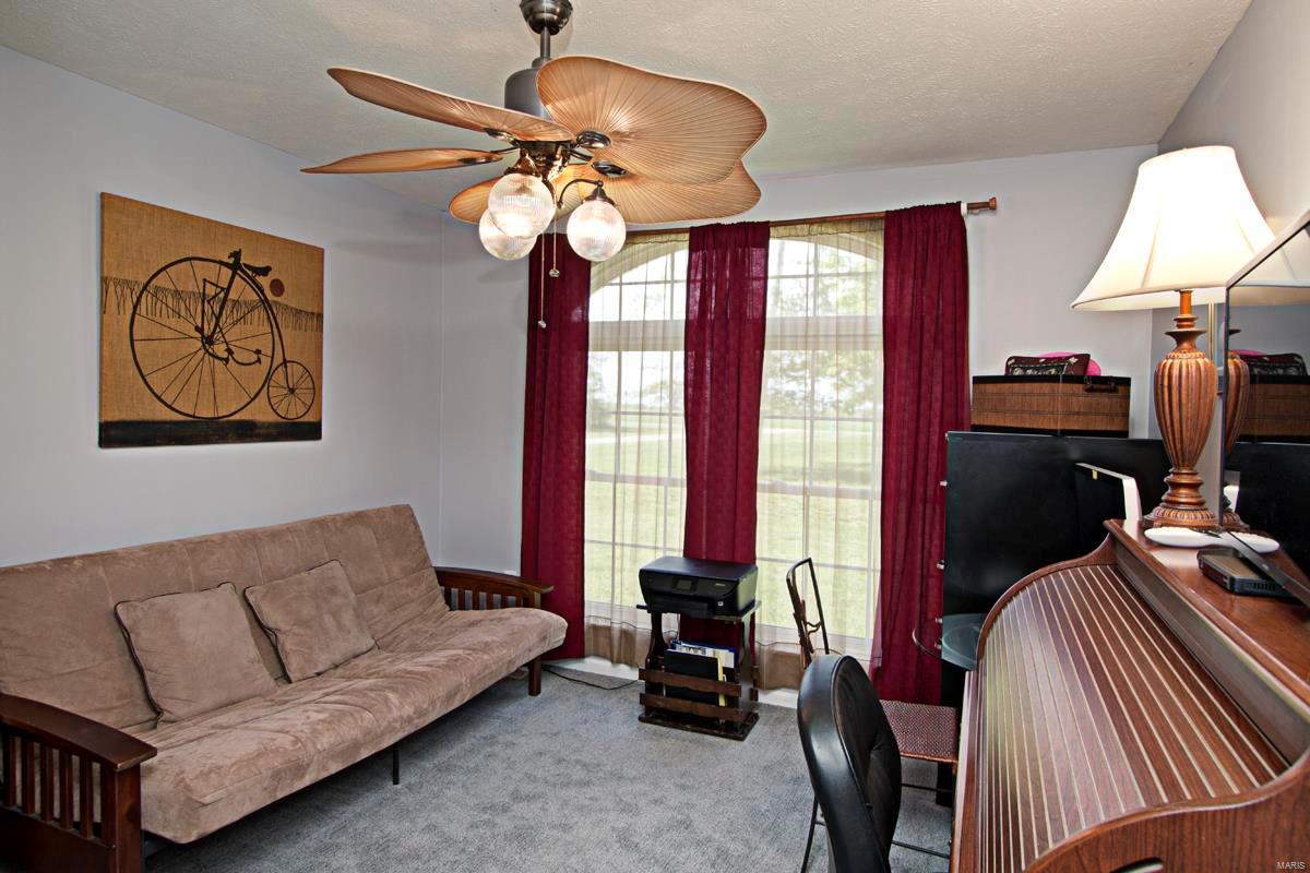 547 Greenview Road Centralia, IL 62801 - Photo 22 of 38 Gallery Image 22