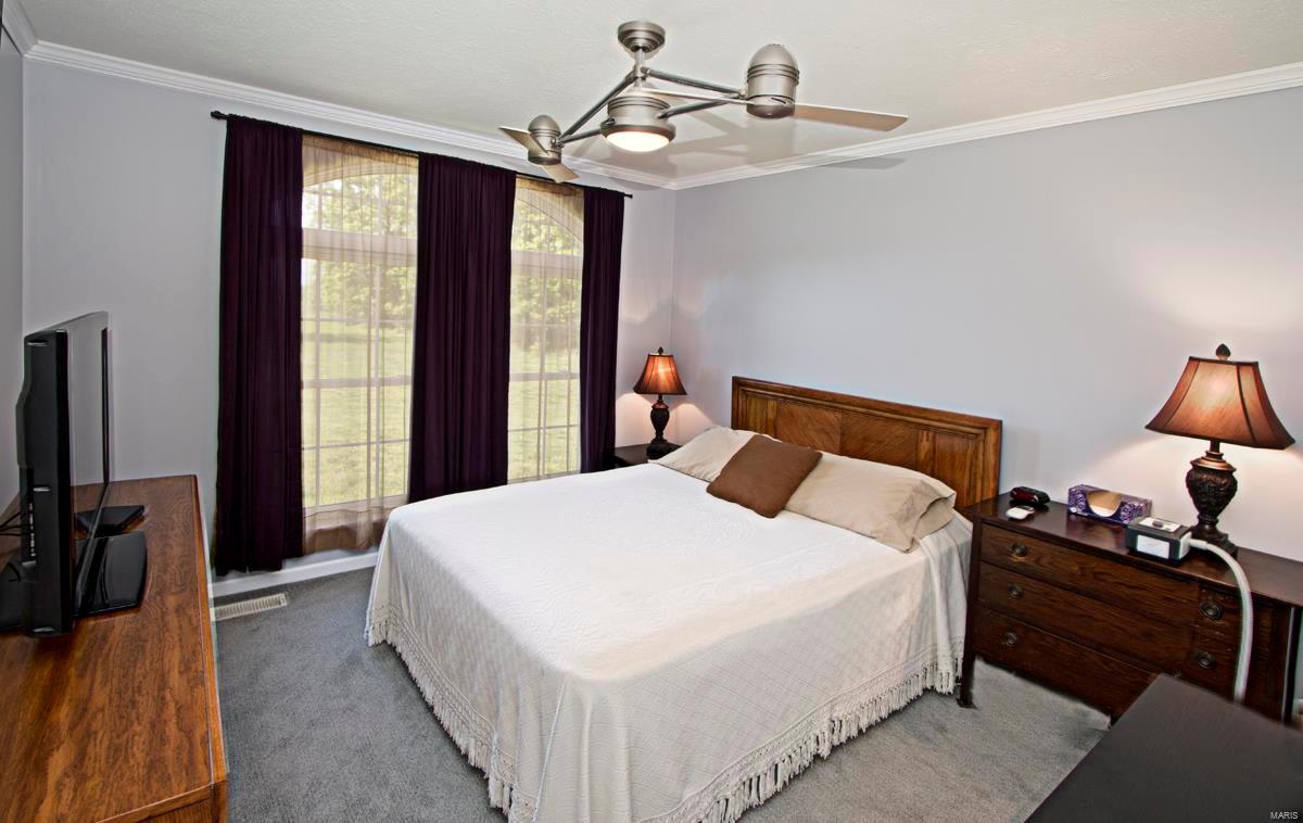 547 Greenview Road Centralia, IL 62801 - Photo 23 of 38 Gallery Image 23