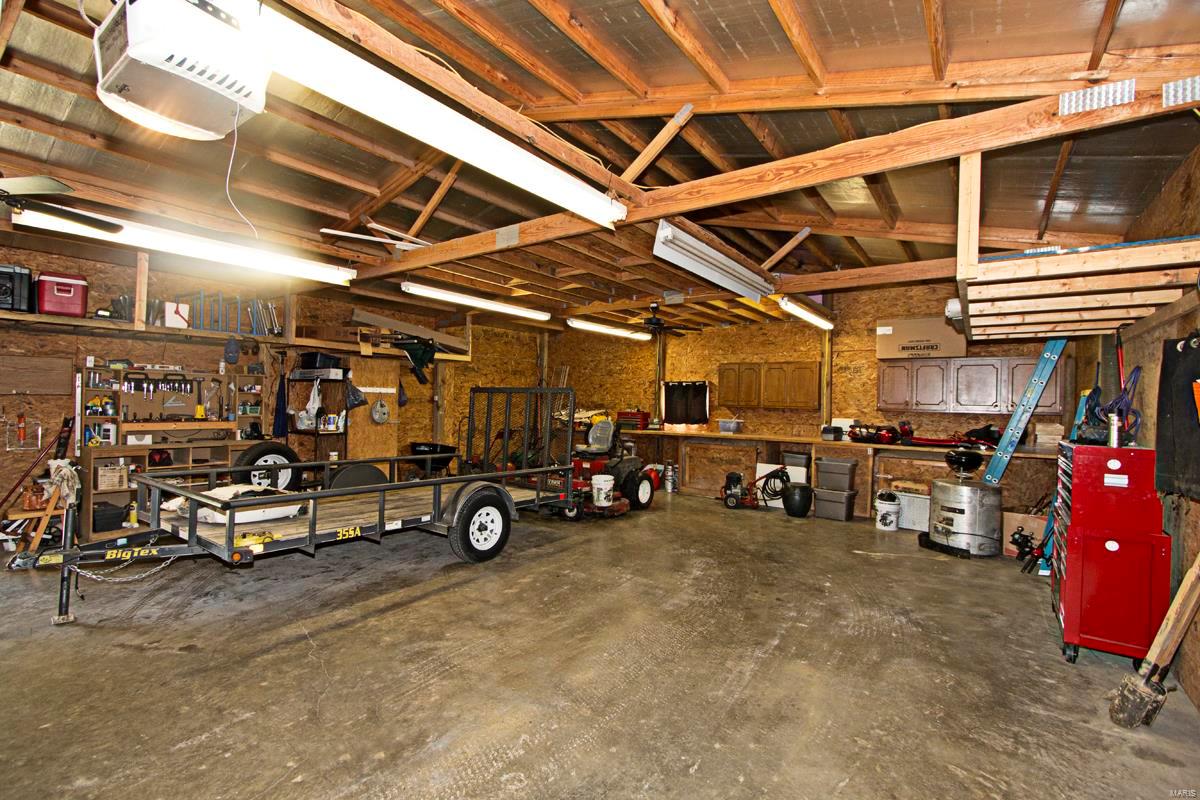 547 Greenview Road Centralia, IL 62801 - Photo 34 of 38 Gallery Image 34