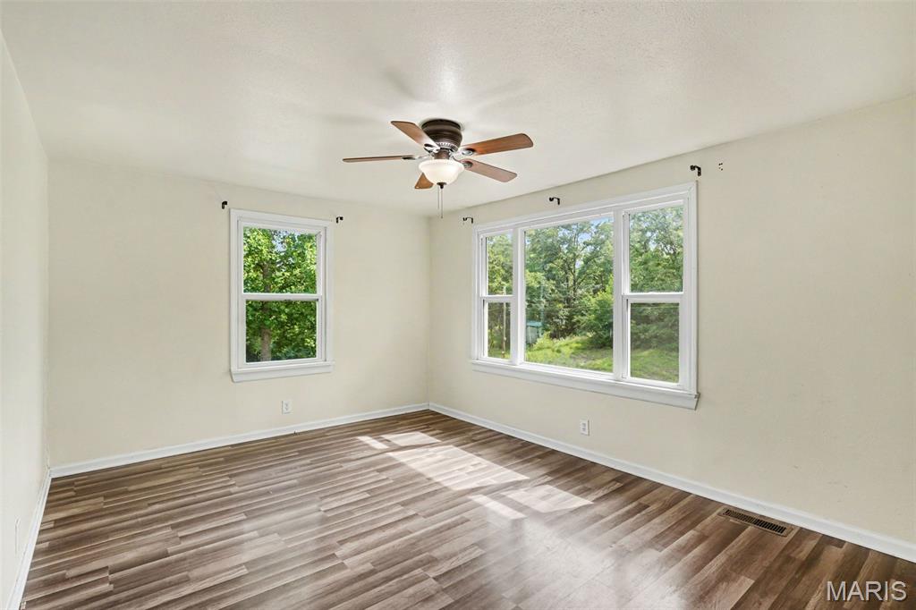 1027 Thatcher Road Sullivan, MO 63080 - Photo 5 of 18