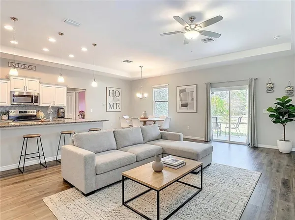 $2,100 | 1680 5th Avenue, DeLand, FL 32724