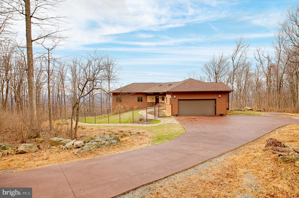 19417 Blue Ridge Mountain Road Bluemont, VA 20135 - Photo 3 of 30 concrete driveway