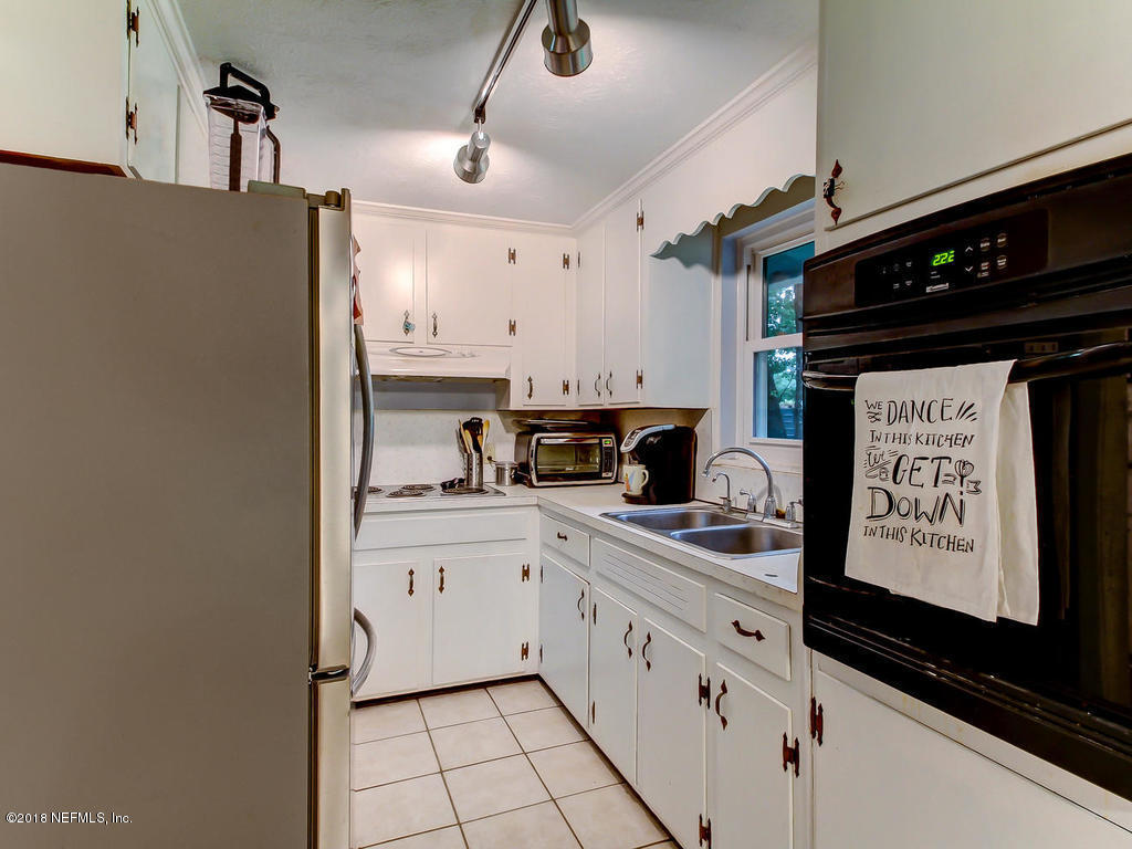7941 Newton Road Jacksonville, FL 32216 - Photo 12 of 27 Kitchen Entrance