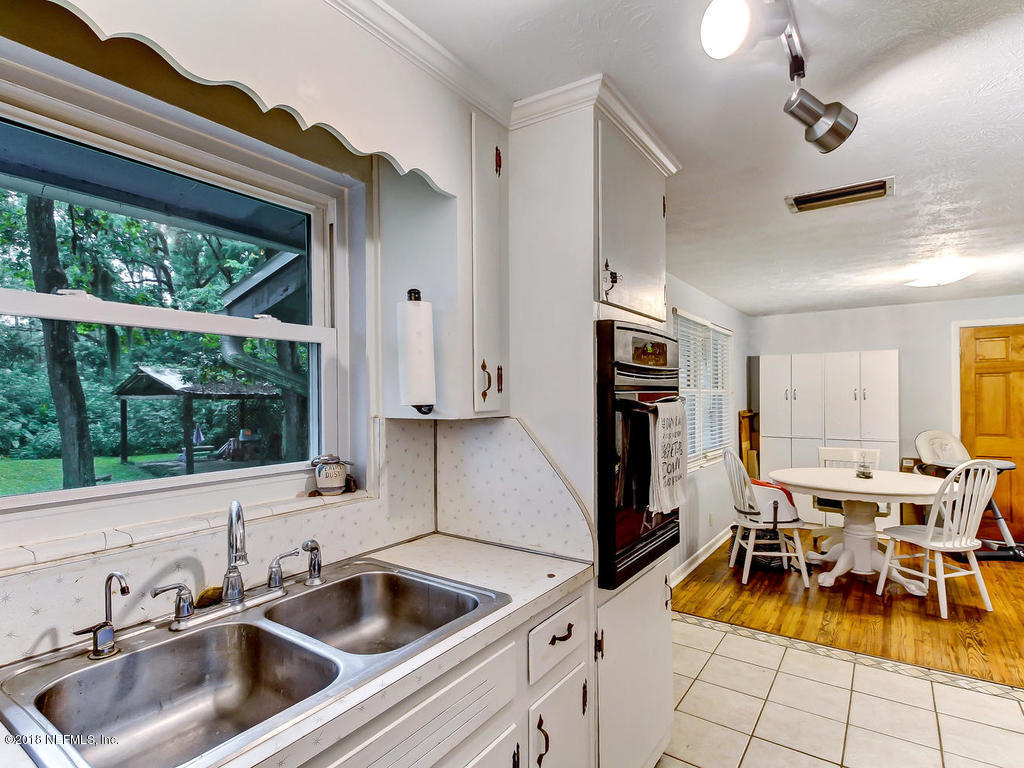 7941 Newton Road Jacksonville, FL 32216 - Photo 15 of 27 Kitchen to Dining