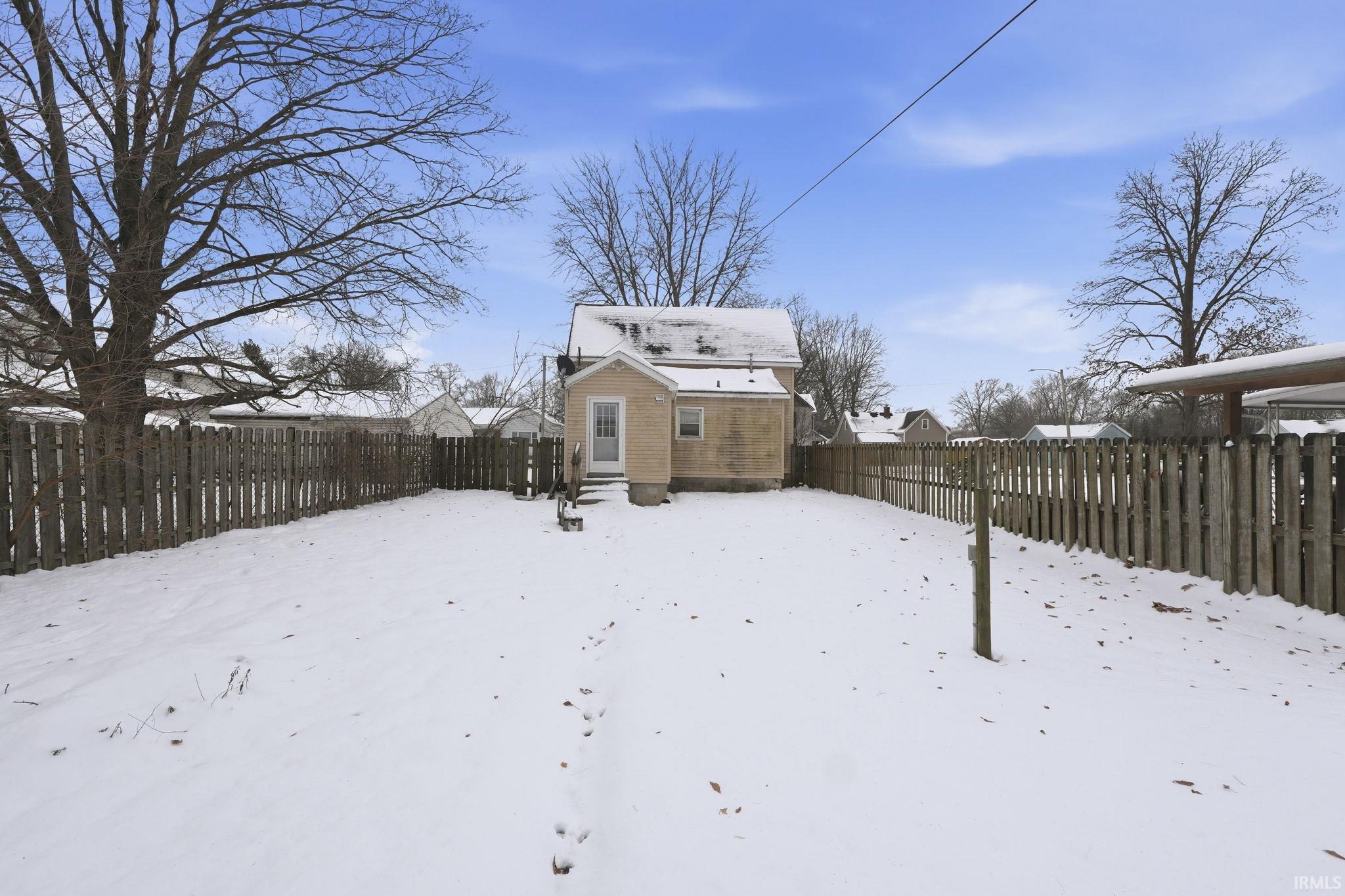 408 Shultz Street Logansport, IN 46947 - Photo 2 of 36