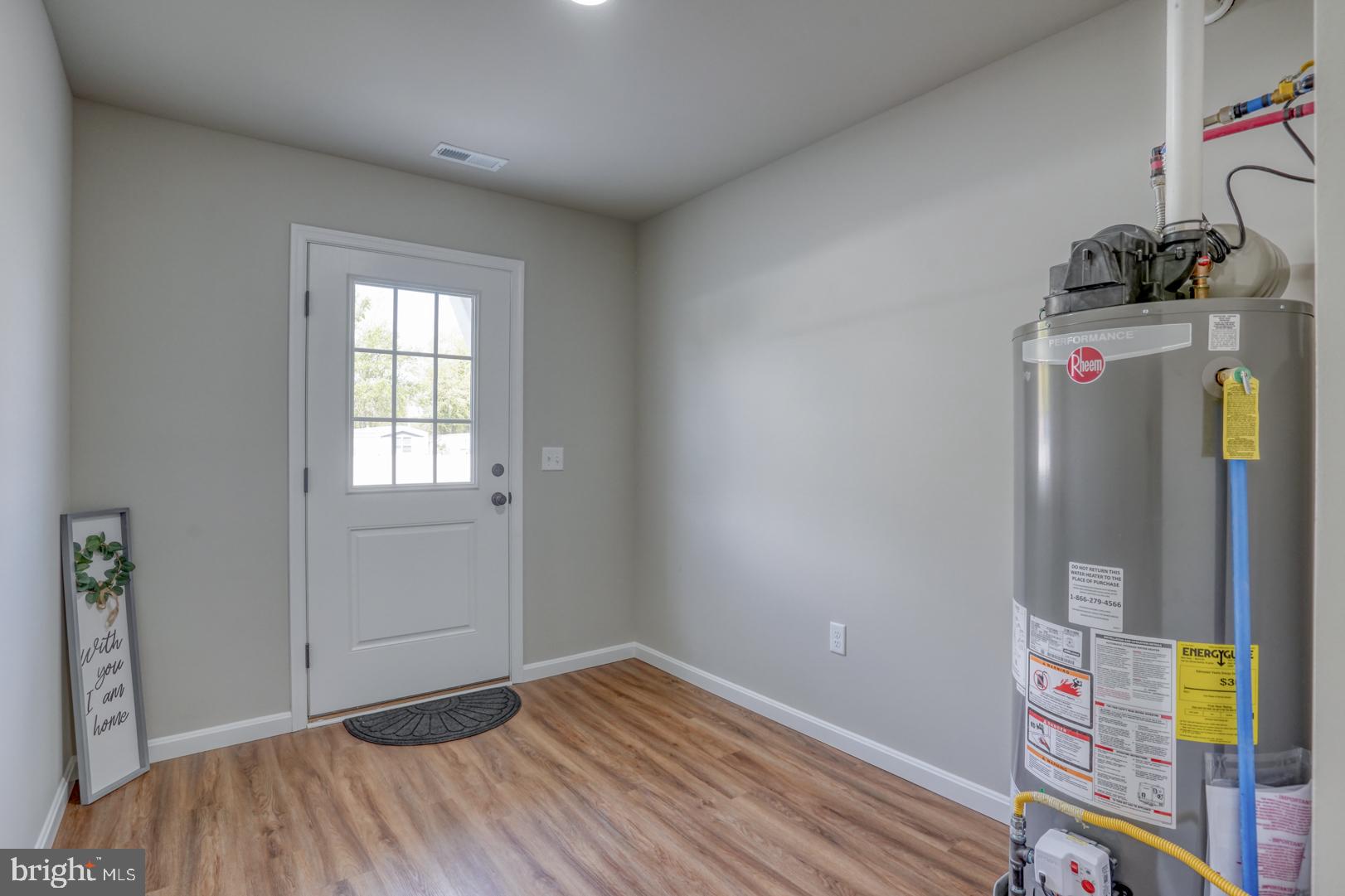 228 Rojan Road, Unit 10 Dover, DE 19901 - Photo 2 of 17 Gallery Image 2