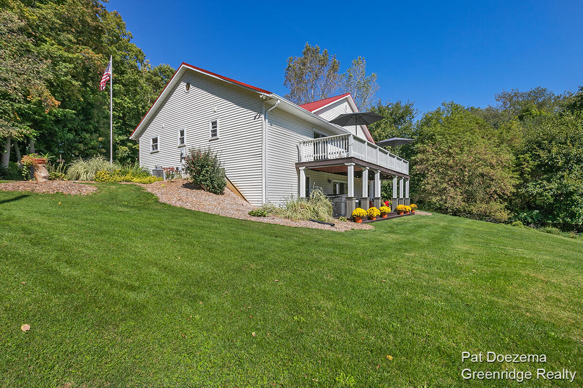 14333 Wolfe Road Freeport, MI 49325 - Photo 51 of 54 IMG_1049