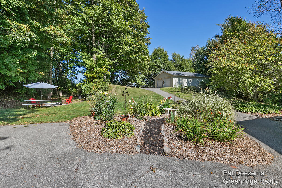 14333 Wolfe Road Freeport, MI 49325 - Photo 52 of 54 IMG_1051