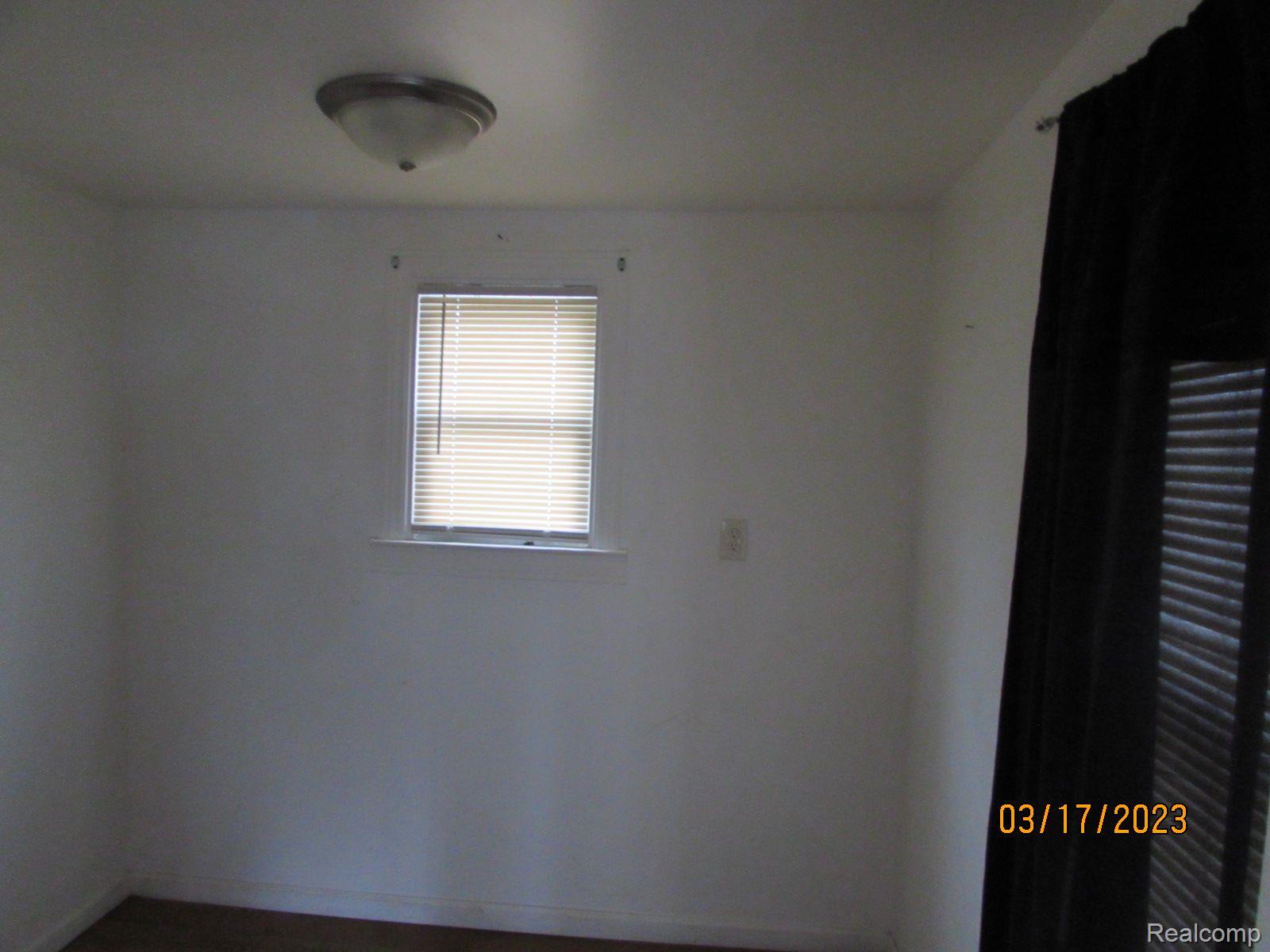 19363 Huntington Road Detroit, MI 48219 - Photo 9 of 27 Gallery Image 9