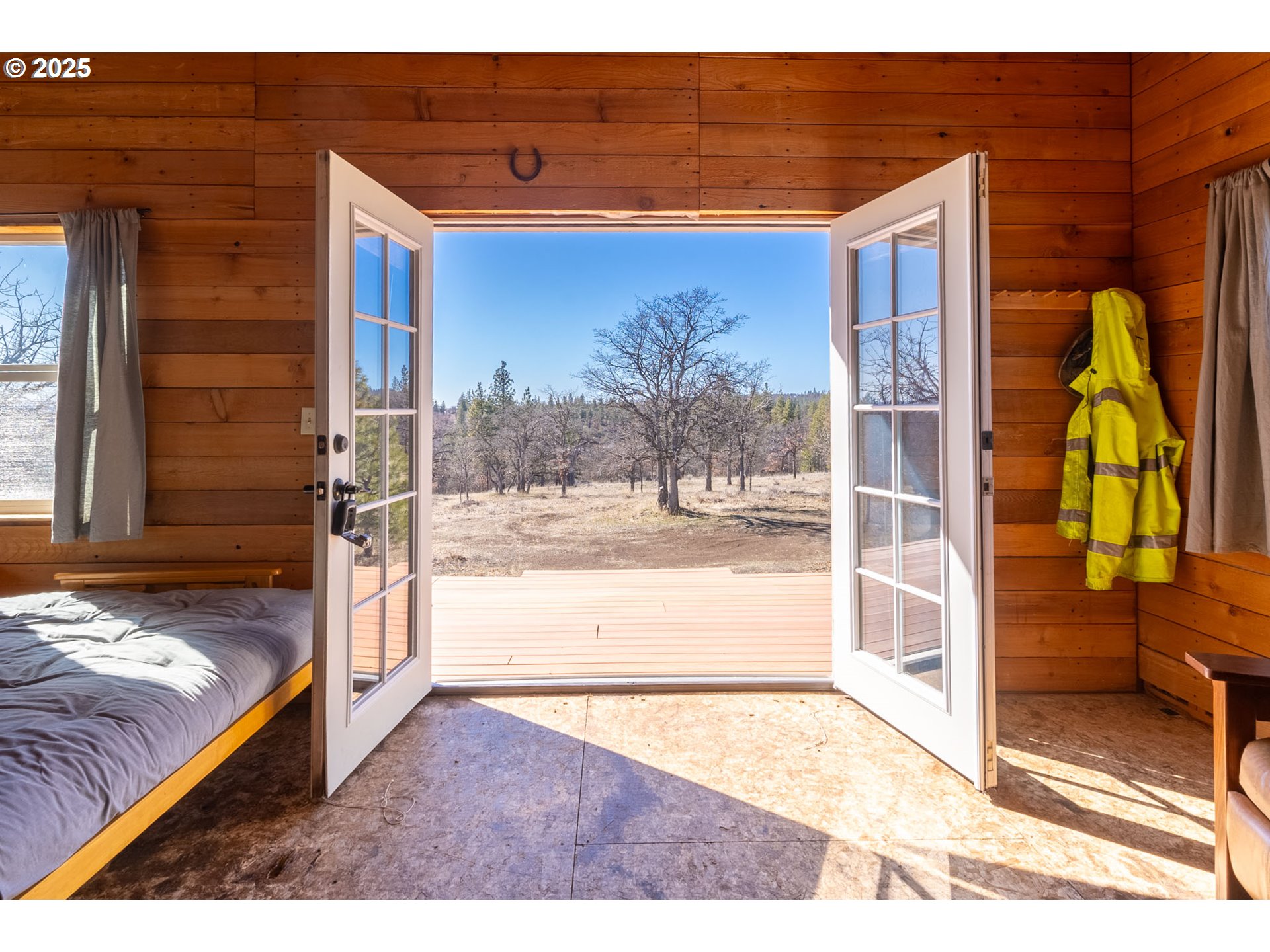 76 Big Springs Road Goldendale, WA 98620 - Photo 15 of 48 a view of livingroom with furniture