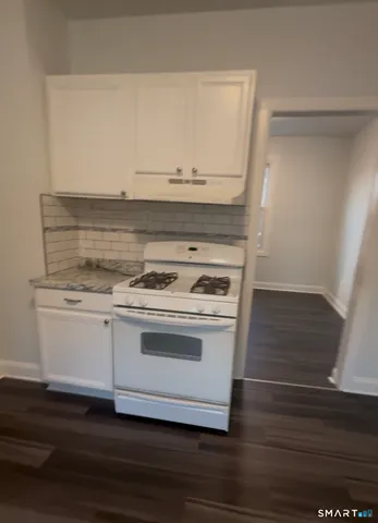 $2,400 | 183 Ely Avenue, Unit 1, Norwalk, CT 06854