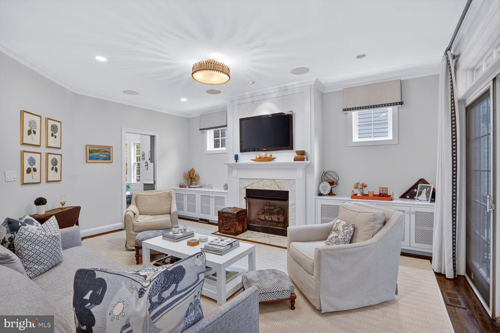 4837 W Street Northwest Washington, DC 20007 - Photo 17 of 59 Fam rm adjoins the kitchen w/fireplace & built-ins