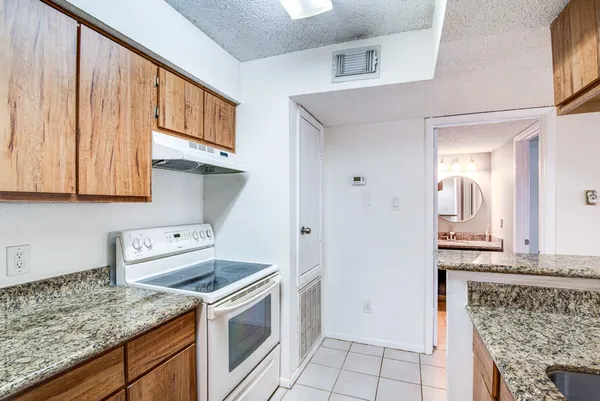 $75,000 | 3919 Fairmont Parkway, Unit 177, Pasadena, TX 77504