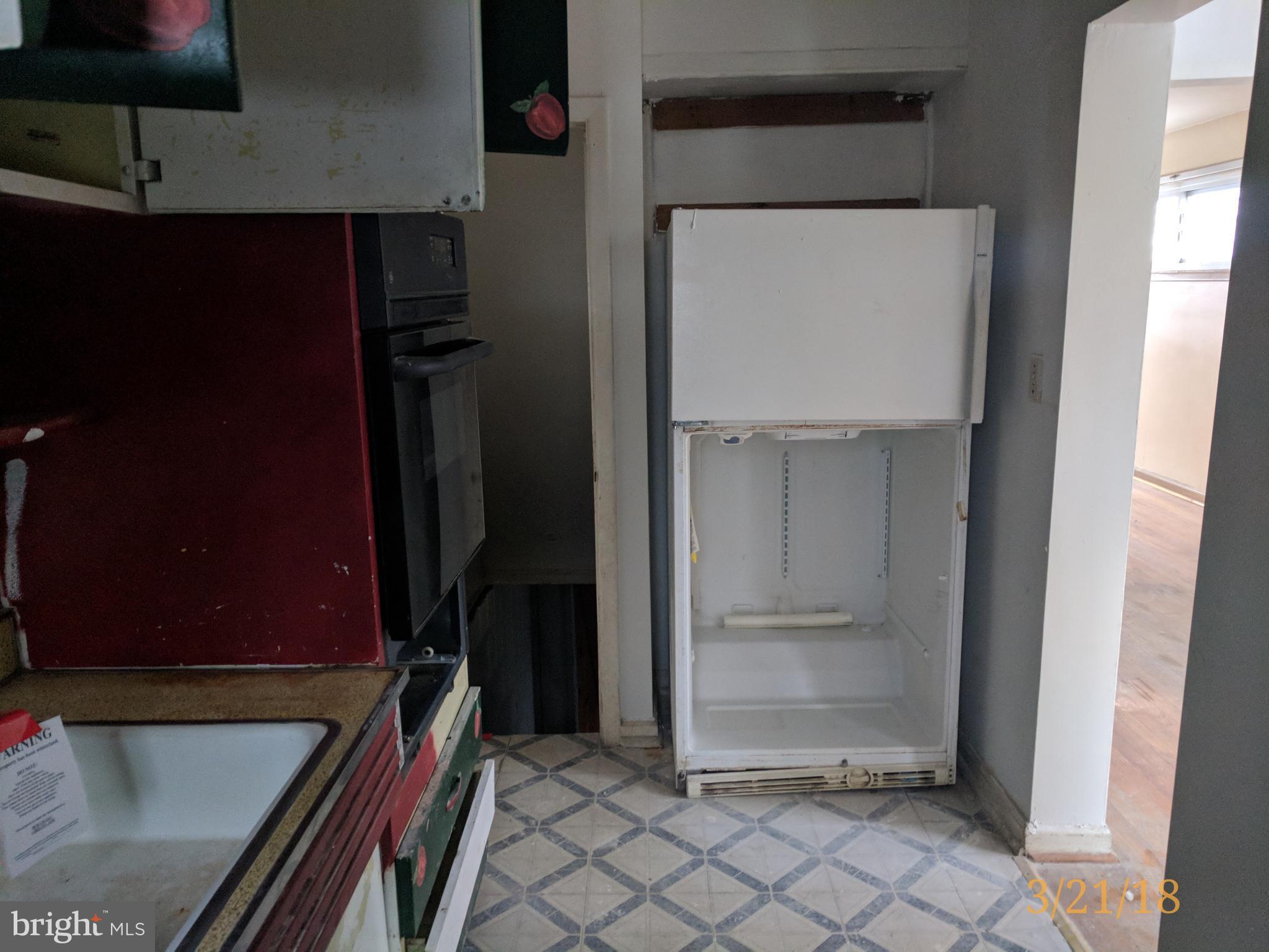 4452 Scotia Road Baltimore, MD 21227 - Photo 10 of 20