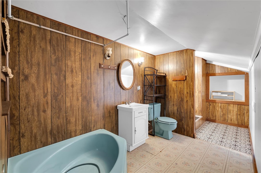 2 Anderson Street Piedmont, SC 29673 - Photo 21 of 27 Jack N Jill Bath