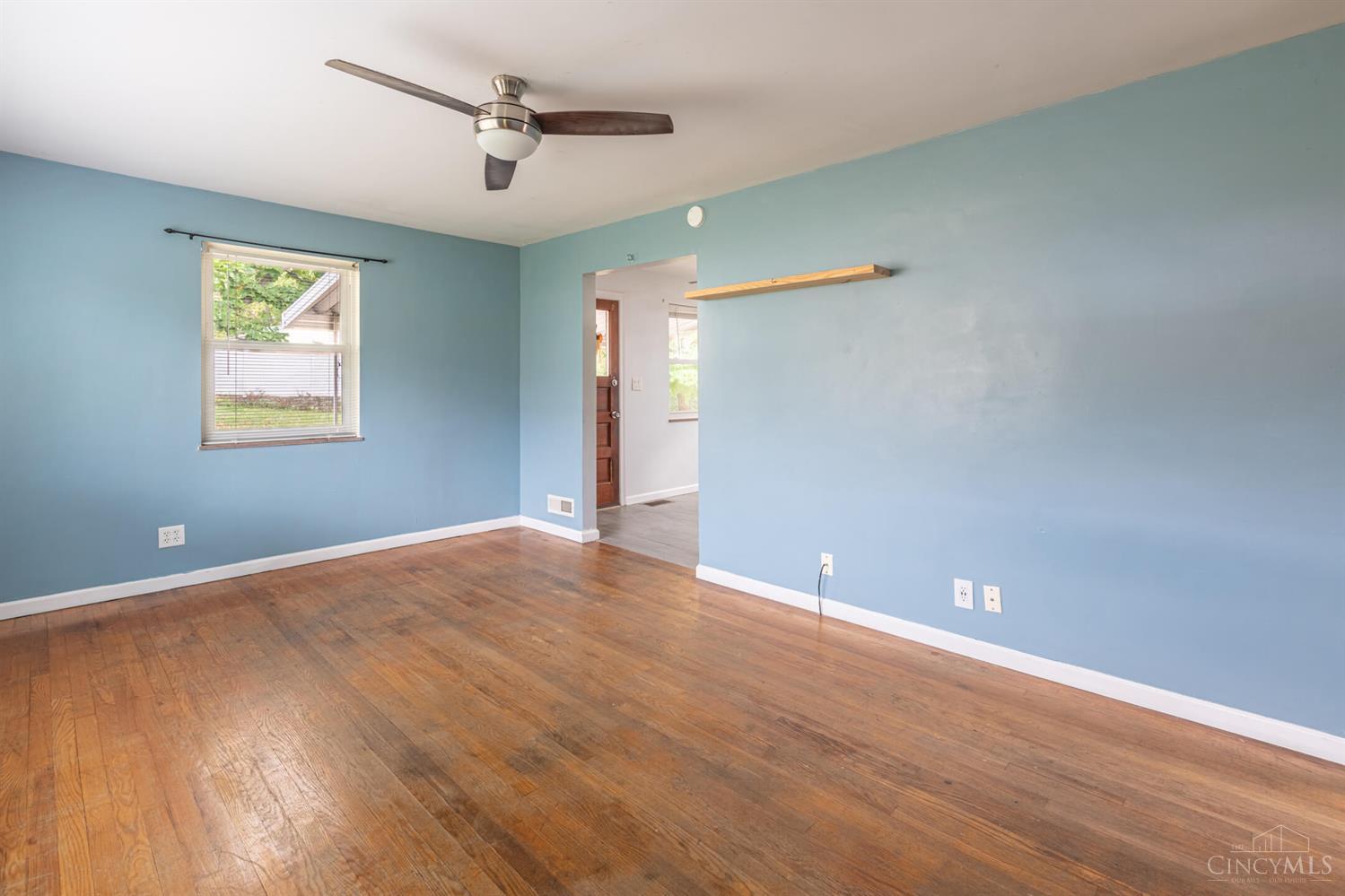 2361 East Galbraith Road Reading, OH 45237 - Photo 6 of 39