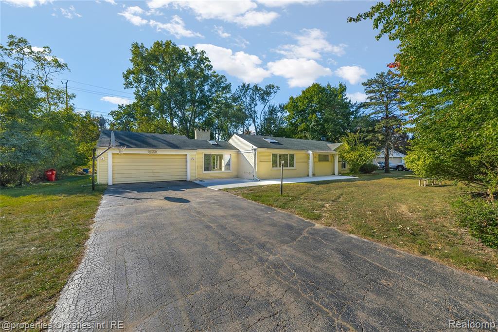 6550 Inkster Road West Bloomfield, MI 48322 - Photo 28 of 39