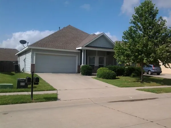 $2,350 | 9617 Saw Dust Drive, McKinney, TX 75072