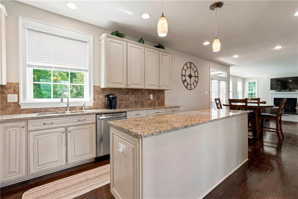 Kitchen Island