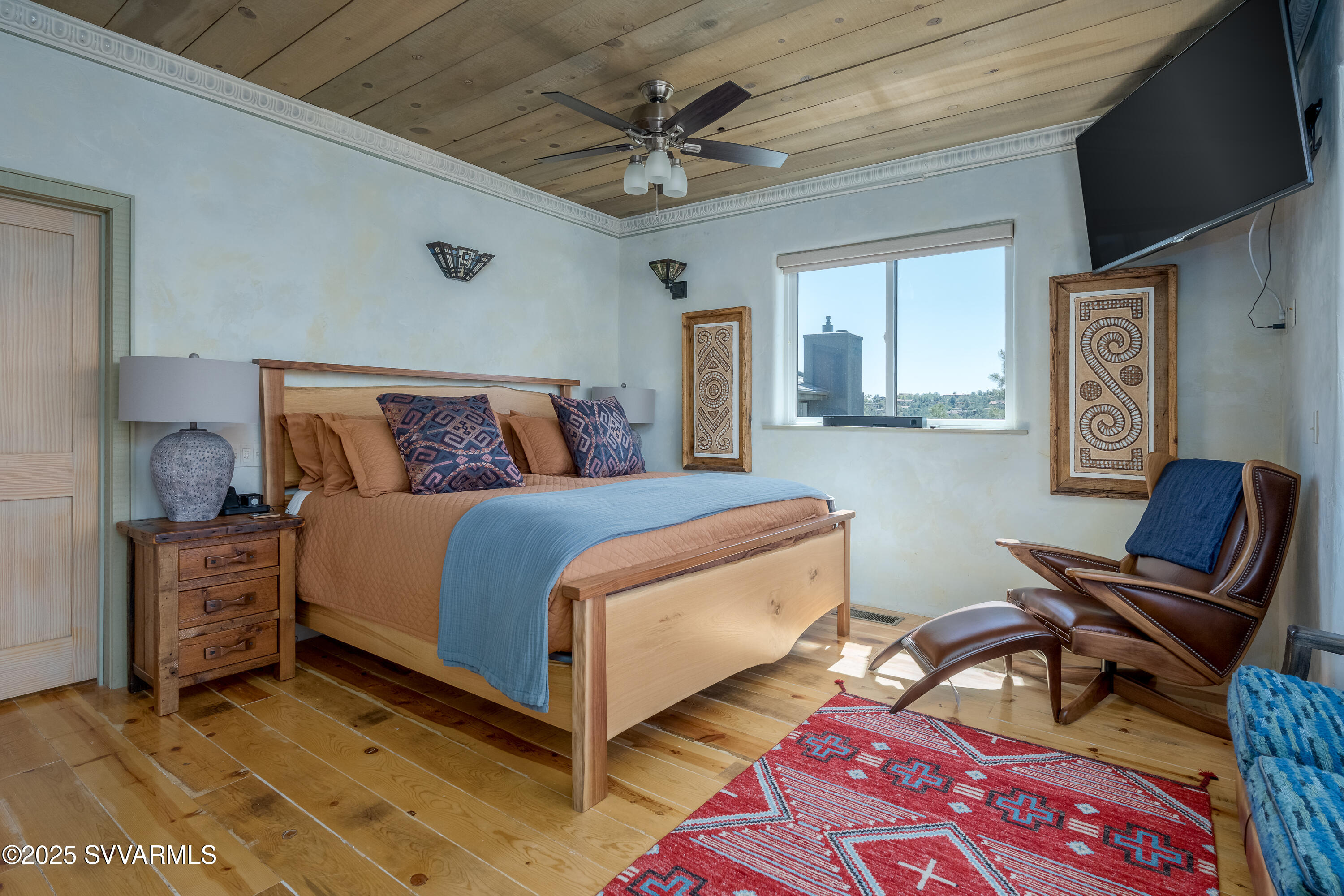 585 Norbie Road Sedona, AZ 86336 - Photo 16 of 65 Primary Suite