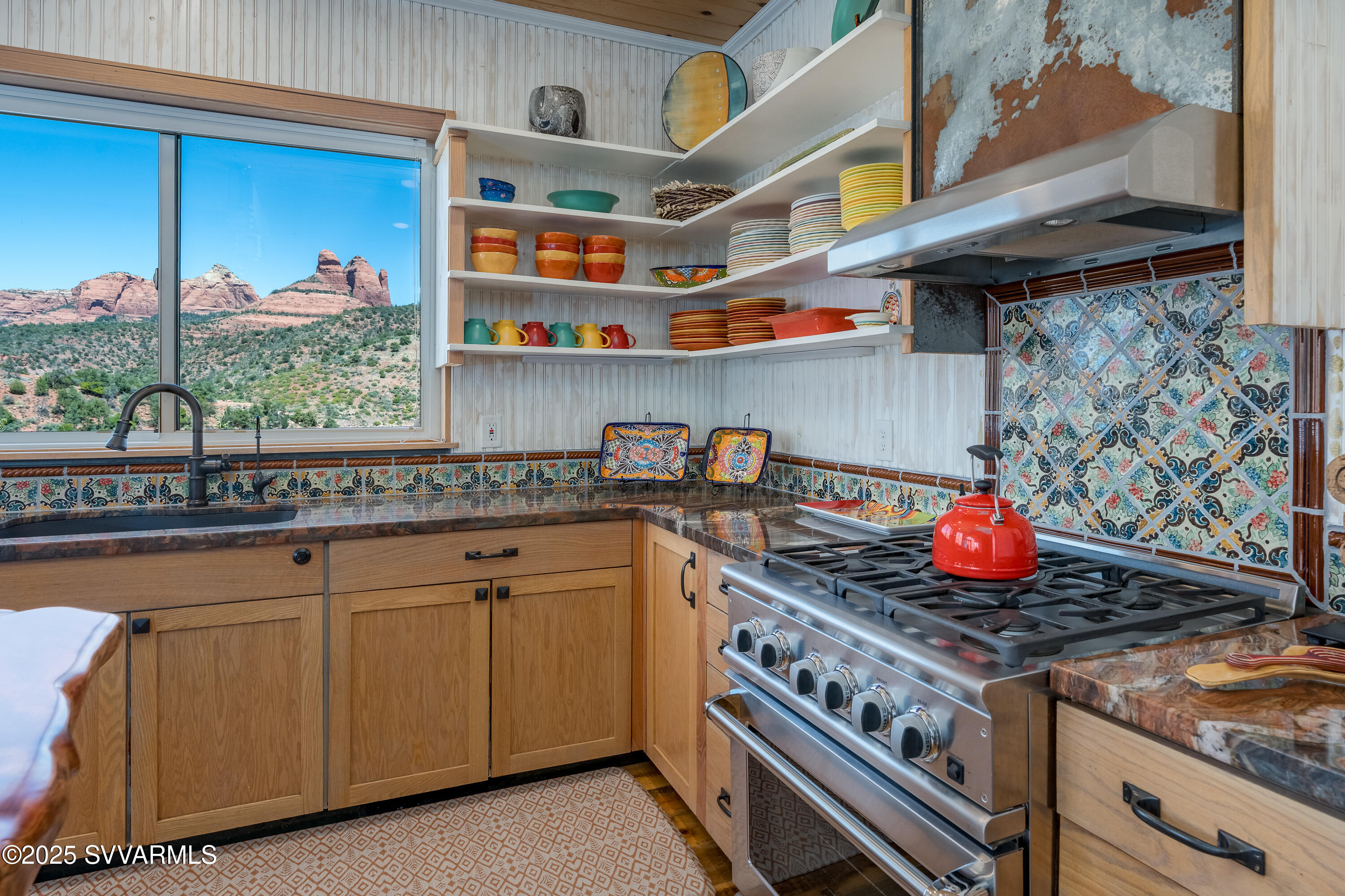 585 Norbie Road Sedona, AZ 86336 - Photo 9 of 65 Kitchen