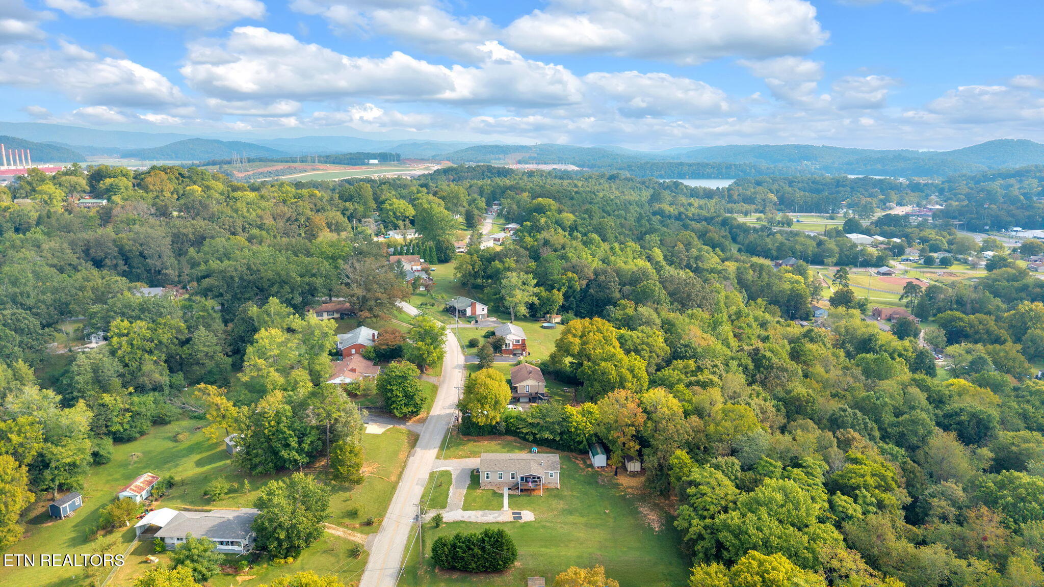 506 Patton Ferry Road Kingston, TN 37763 - Photo 29 of 32 18-web-or-mls-DJI_20250916103308_0489_D