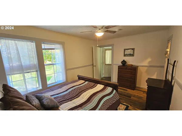 $725,000 | 11354 Highway 36, Mapleton, OR 97453
