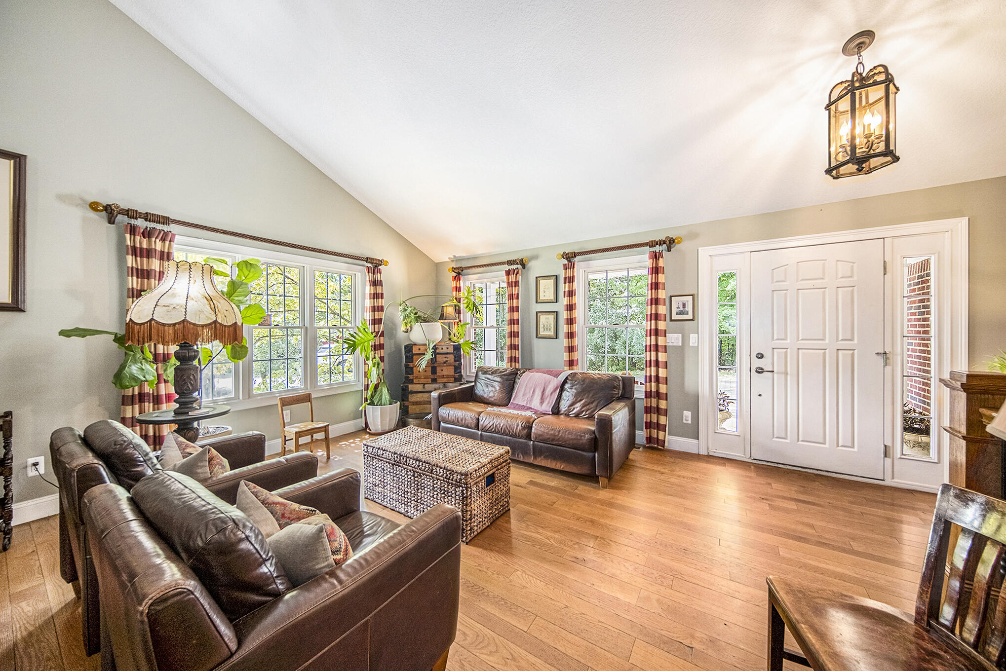 2925 West Arbor Road Ann Arbor, MI 48103 - Photo 4 of 33 004_sbp_91