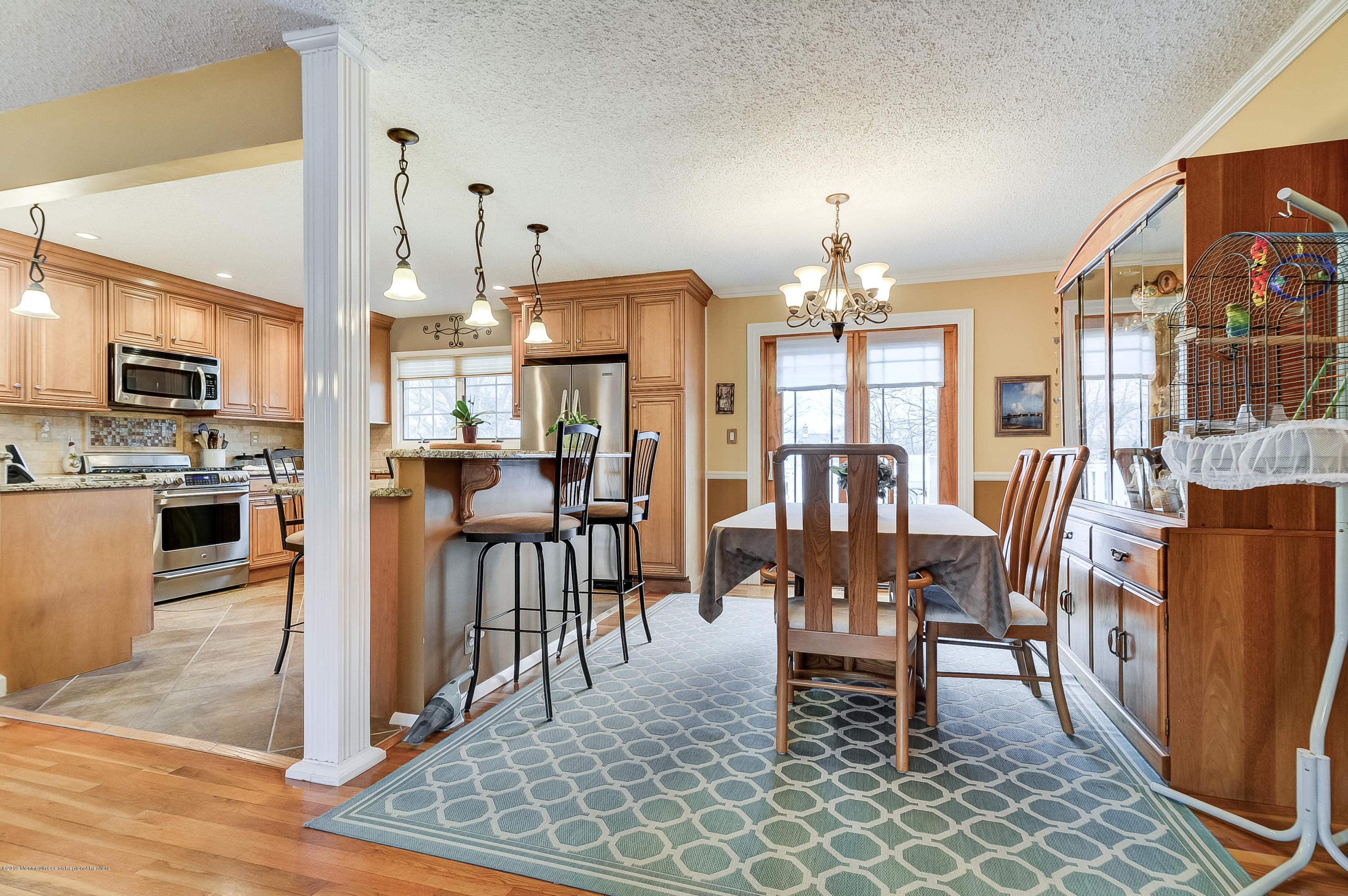 108 Greymoor Road Howell, NJ 07731 - Photo 7 of 20 Dining (2) (1)