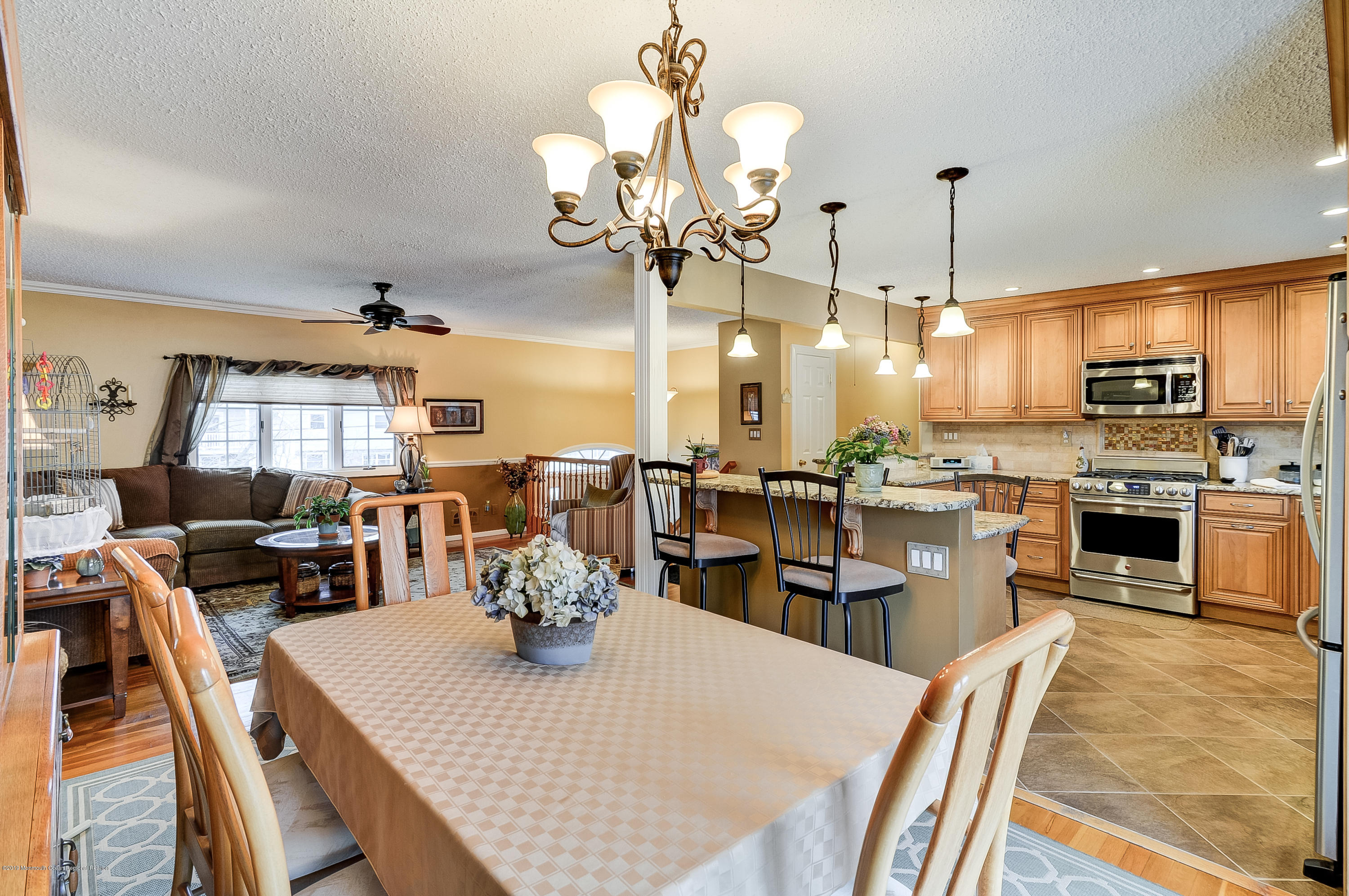 108 Greymoor Road Howell, NJ 07731 - Photo 8 of 20 Dining (3)