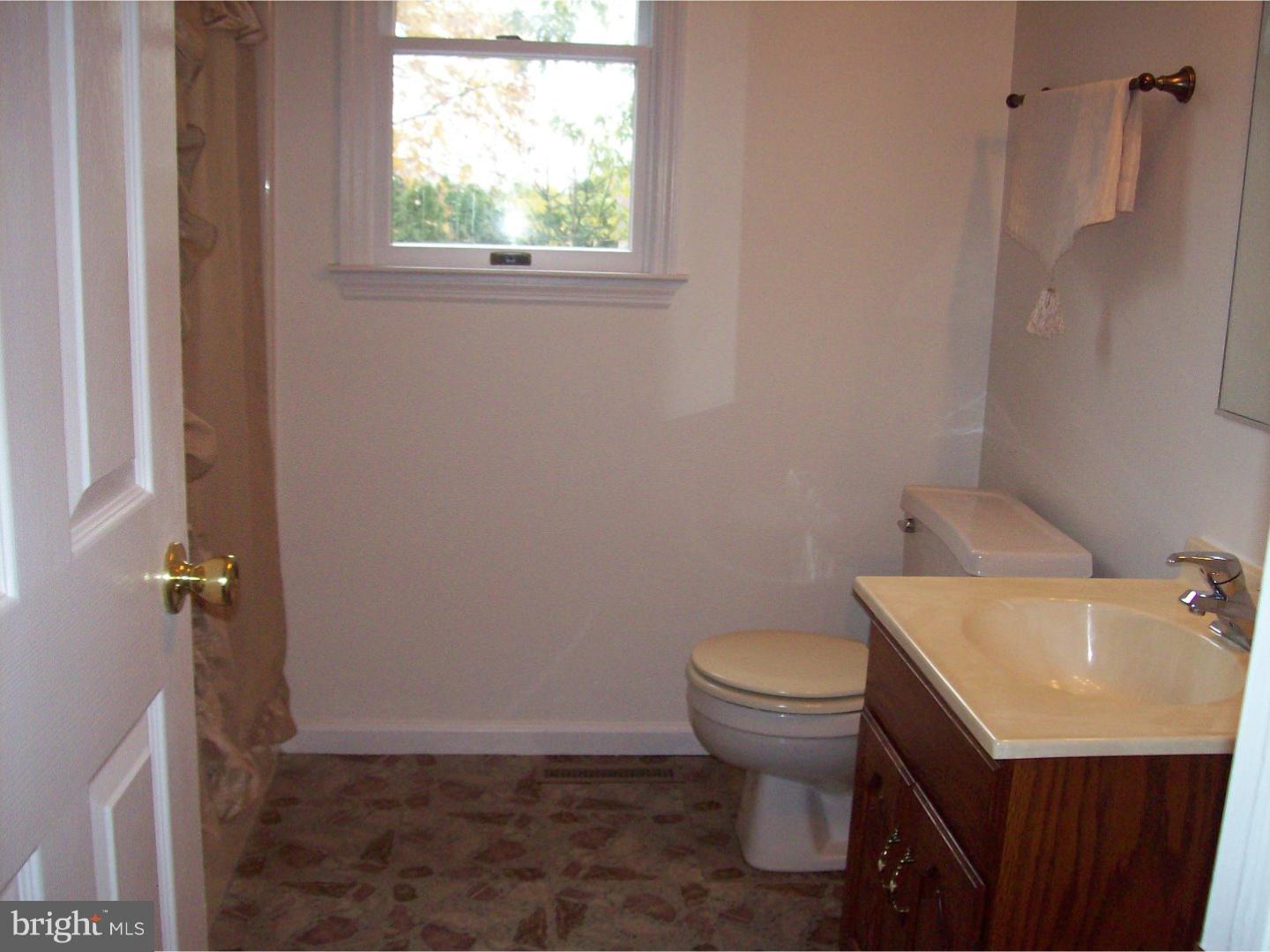 4345 Stoudts Ferry Bridge Road Reading, PA 19605 - Photo 9 of 13 Gallery Image 9