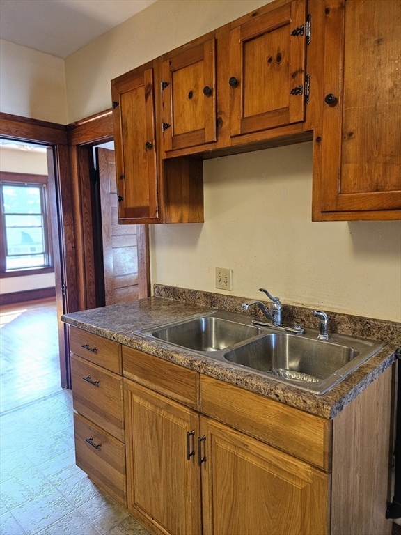 30 Bemis Street, Unit 3 Chicopee, MA 01013 - Photo 4 of 26
