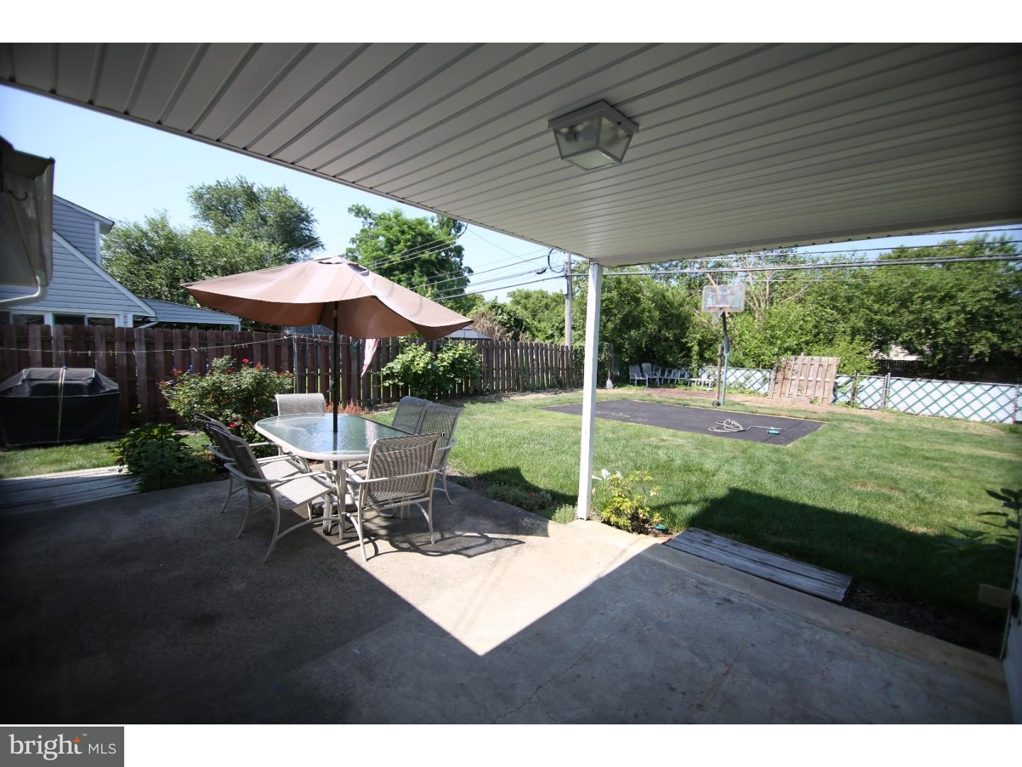 87 Cardinal Road Levittown, PA 19057 - Photo 22 of 25 Patio