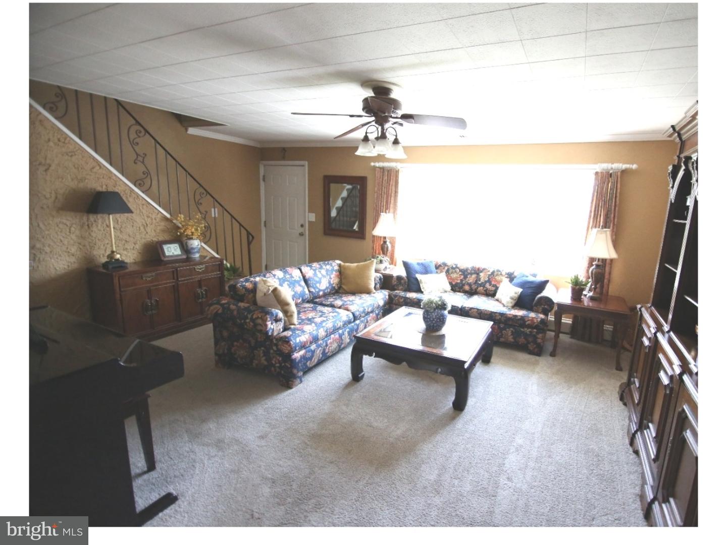 87 Cardinal Road Levittown, PA 19057 - Photo 6 of 25 Living Room