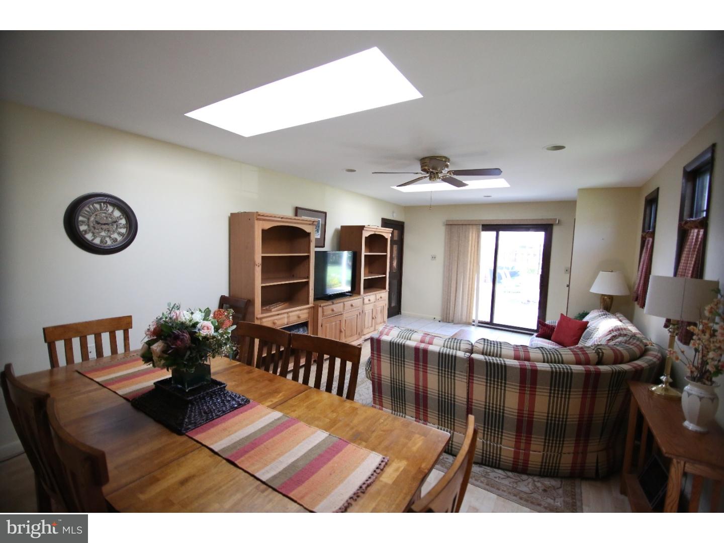 87 Cardinal Road Levittown, PA 19057 - Photo 10 of 25 Family Room