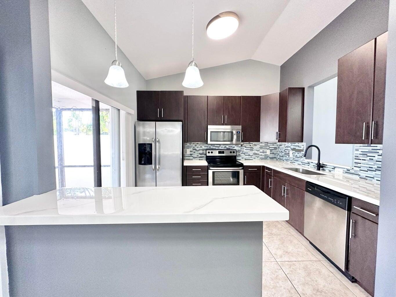 104 Lakewood Drive, Unit 21C Jupiter, FL 33458 - Photo 17 of 49 IMG_4966