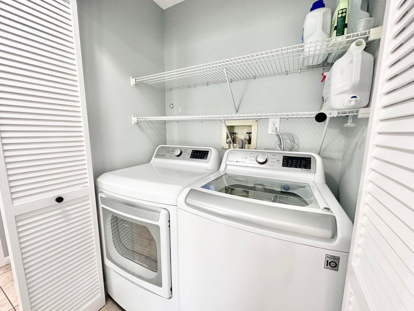 104 Lakewood Drive, Unit 21C Jupiter, FL 33458 - Photo 23 of 49 IMG_4972