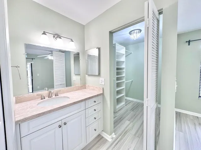 $2,400 | 104 Lakewood Drive, Unit 21C, Jupiter, FL 33458