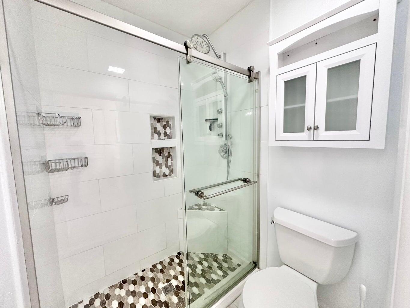 104 Lakewood Drive, Unit 21C Jupiter, FL 33458 - Photo 39 of 49 IMG_4989