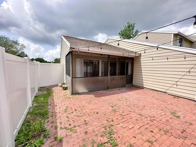 $2,400 | 104 Lakewood Drive, Unit 21C, Jupiter, FL 33458